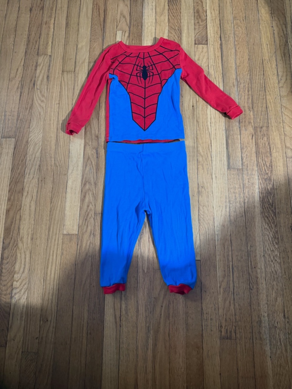 Joe Fresh 12/18 Spiderman pajamas